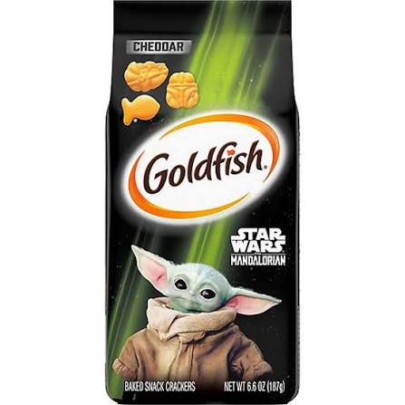 Goldfish Star Wars The Mandalorian Cheddar Crackers
